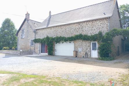 Longère en pierres sans voisins secteur Mayenne
