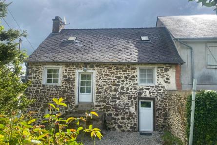 Maison en pierres à Chantrigné