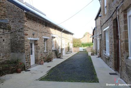 Propriété comprenant maison et gîtes sur 1 ha 27 en Mayenne