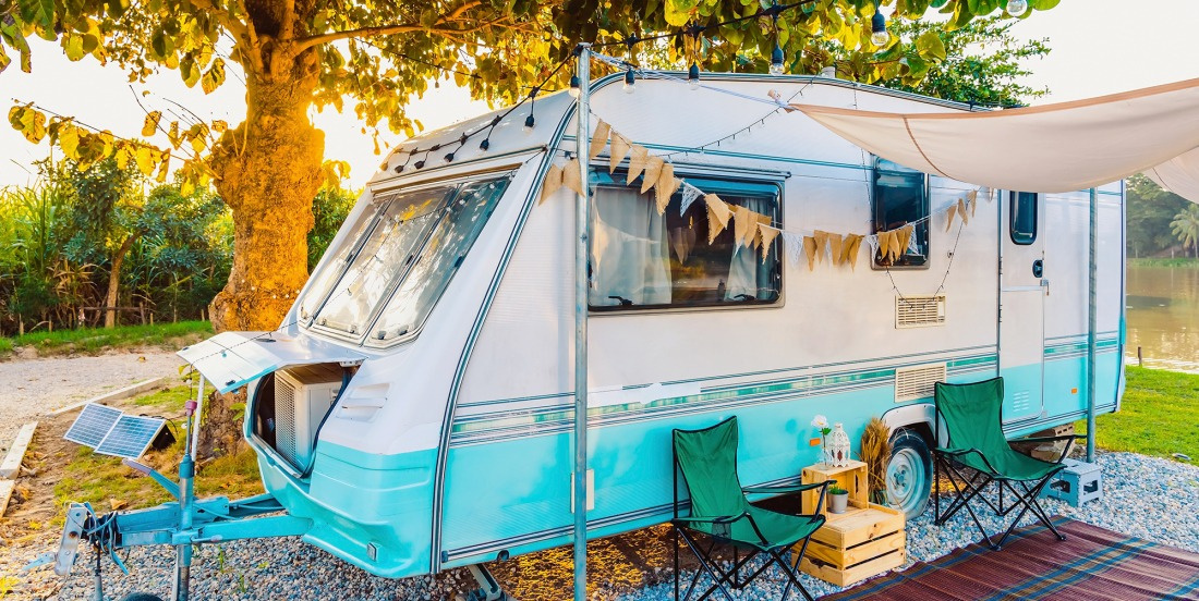 Terrain id&eacute;al pour votre camping car ou votre mobil-home