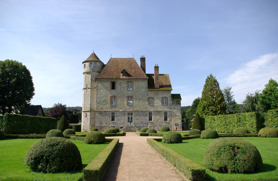 Un manoir parfaitement r&eacute;nov&eacute; au milieu de son parc bien entretenu