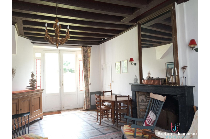 Maison de caractère secteur de Conlie