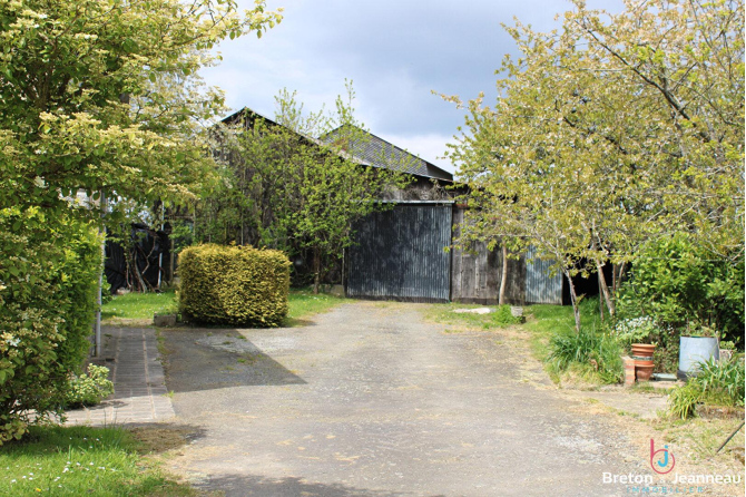 Maison en campagne sur 1 ha 06 à Vautorte sans voisin
