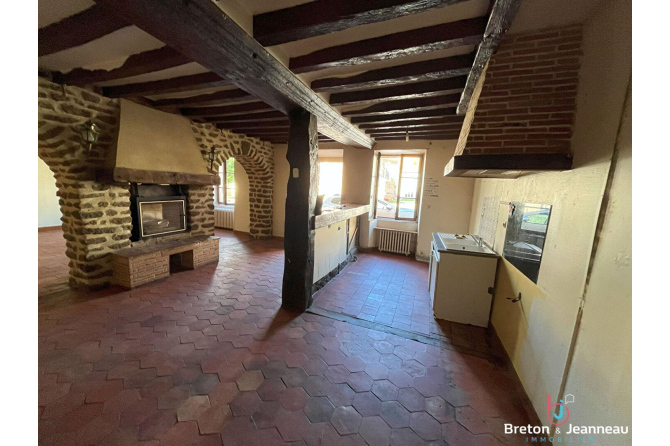 Maison en pierres à Neuvillalais 72
