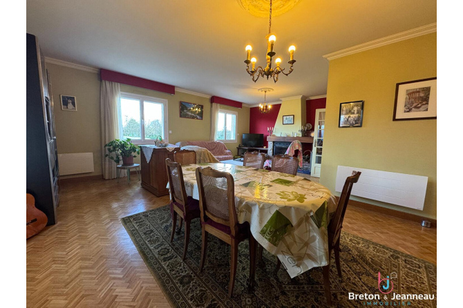 Maison 6 pièces 156m²