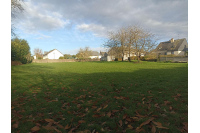 Terrain constructible de 2579 m² à La Chapelle Janson