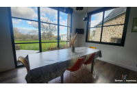Magnifique Maison en Pierres avec Piscine  À 15 min de Laval