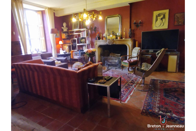 Ancien presbytère proche de Beaumont sur Sarthe