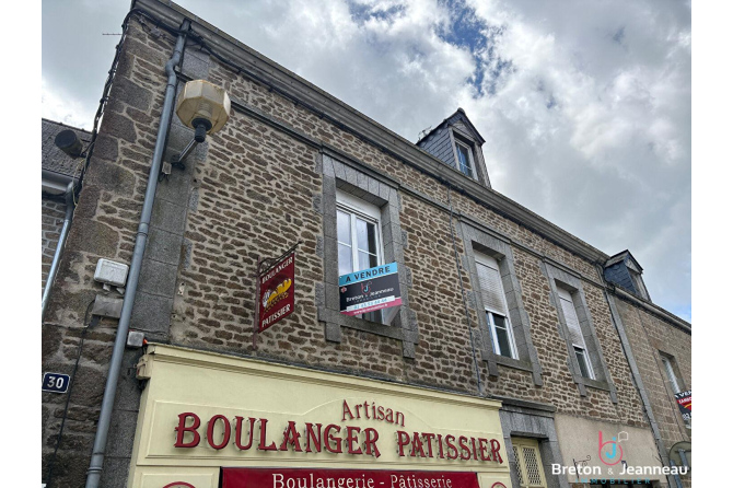 Immeuble à Saint Denis de Gastines