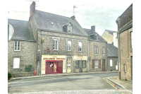 Immeuble à Saint Denis de Gastines
