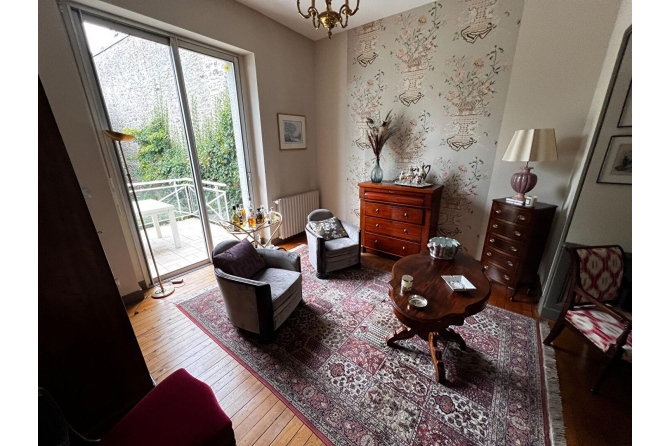 Maison de ville rive gauche à Laval