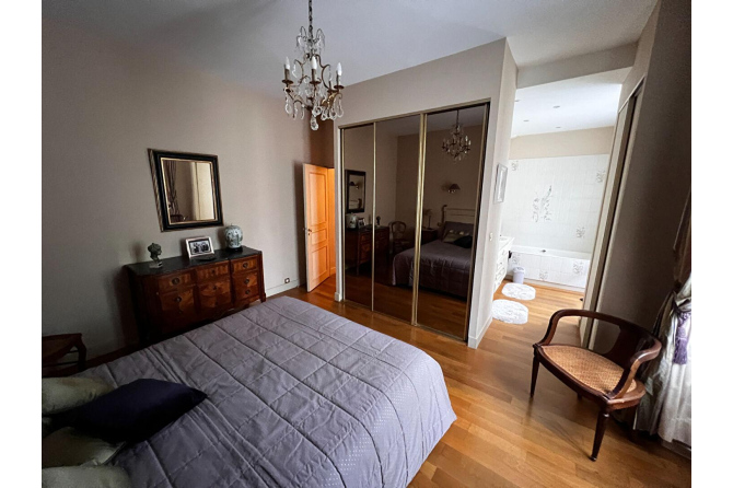 Maison de ville rive gauche à Laval