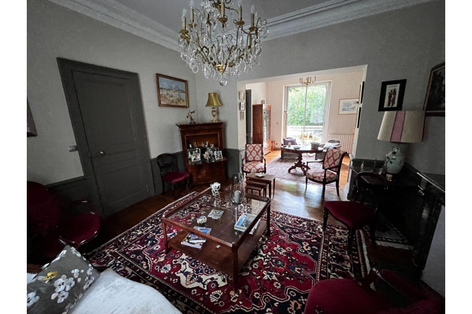 Maison de ville rive gauche à Laval