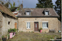 Maison à rénover en campagne à 6,5 Km d'Ernée