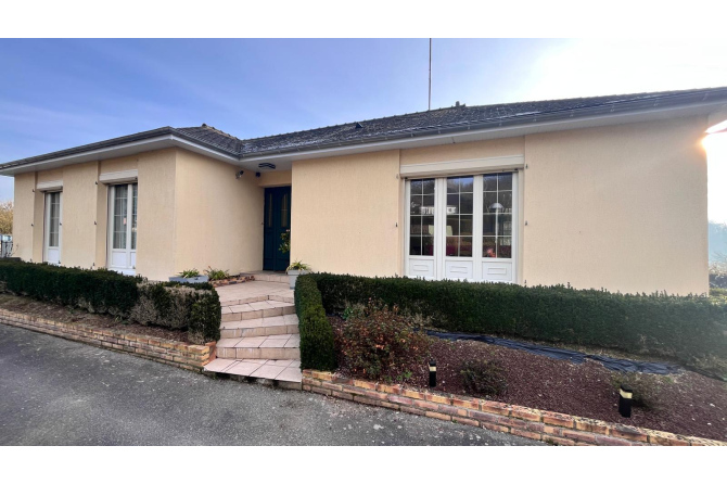 Maison à L'Huisserie
