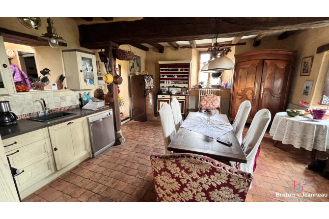 Maison de charme de plus de 170 m² Le Gesnest St Isle