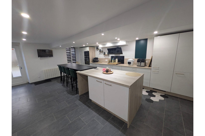 Maison de ville rénovée secteur Mayenne