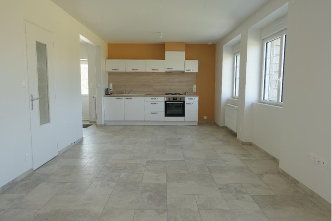 MAISON F4 à IZE