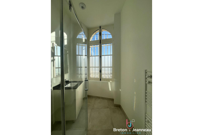 Appartement T4 avec garage - Laval - Centre Ville Rive droite