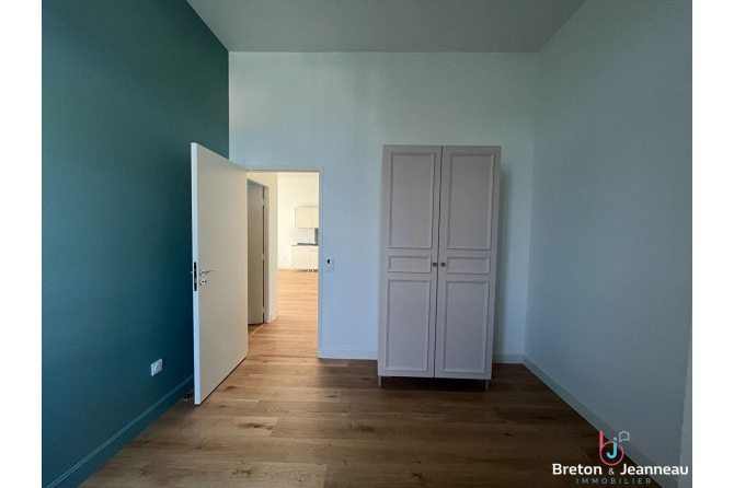 Appartement T4 avec garage - Laval - Centre Ville Rive droite
