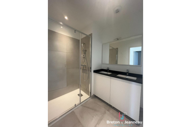 Appartement T4 avec garage - Laval - Centre Ville Rive droite