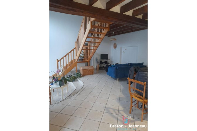 Maison de campagne de 137 m² à Saint Hilaire du Maine