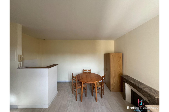 STUDIO LAVAL - 1 pièce(s) - 22 m2
