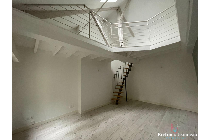 Maison  - Appartement à Sillé le Guillaume