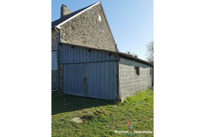 Maison à La Chapelle au Riboul