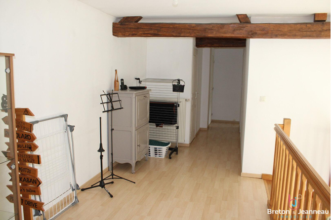 Maison de campagne de 137 m² à Saint Hilaire du Maine