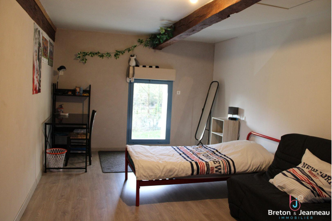 Maison de campagne de 137 m² à Saint Hilaire du Maine