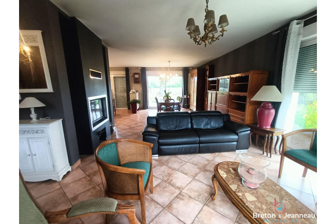 Maison 5 chambres à Changé