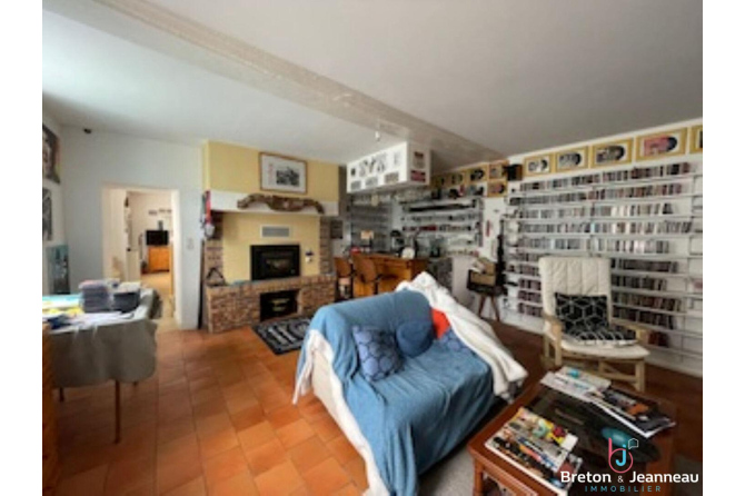 Maison de bourg à Neuvillette en Charnie
