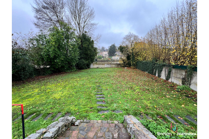 Maison Laval vue Mayenne
