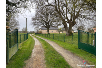 Maison sur 1ha 87 secteur Château-Gontier