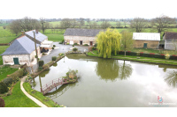 Maison sur 1ha 87 secteur Château-Gontier