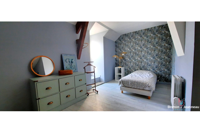 Maison à Gennes Longuefuye