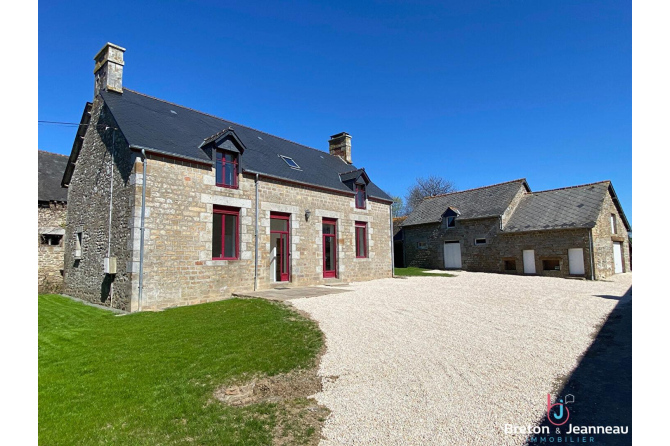Maison rénovée 139 m² à St Germain en Cogles 35