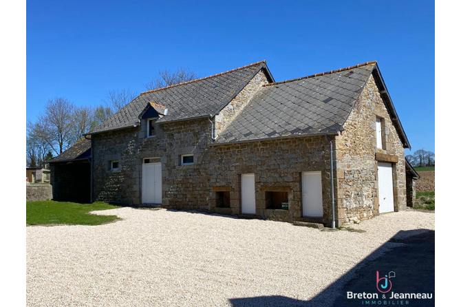 Maison rénovée 139 m² à St Germain en Cogles 35