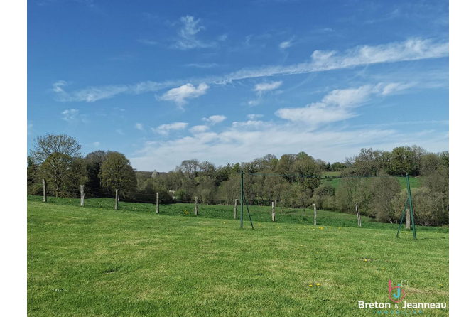 Maison à rénover avec annexe à Vimartin sur Orthe