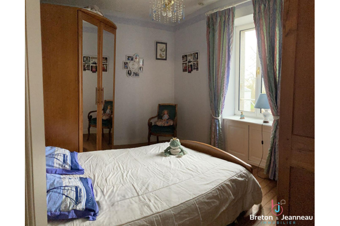 Maison avec dépendances à Javron Les Chapelles