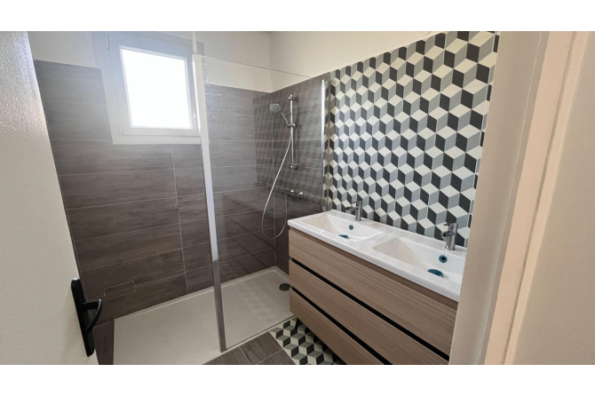 Maison Saint Berthevin 5 pièce(s) 90 m2
