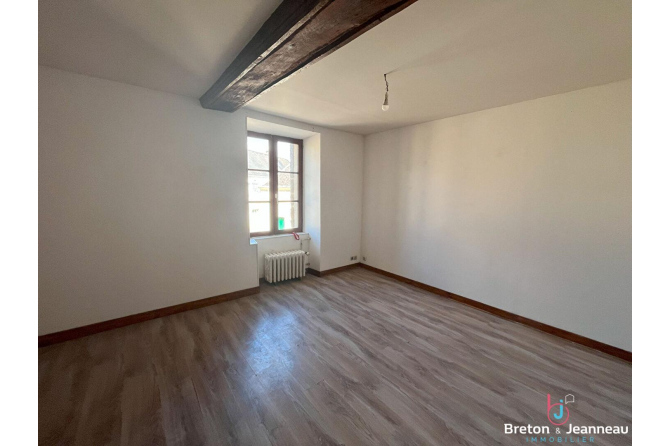 Maison en pierres à Neuvillalais 72