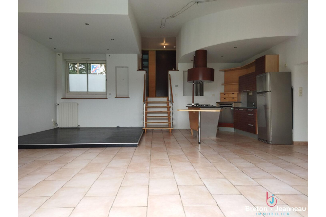 Maison contemporaine à Mayenne