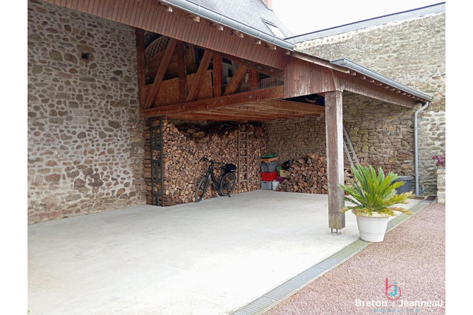 Propriété en pierres secteur Mayenne