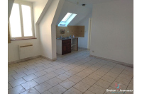 APPARTEMENT T4 à ERNEE