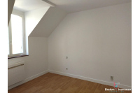 APPARTEMENT T4 à ERNEE