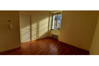 T2 apartment Gare district in Laval