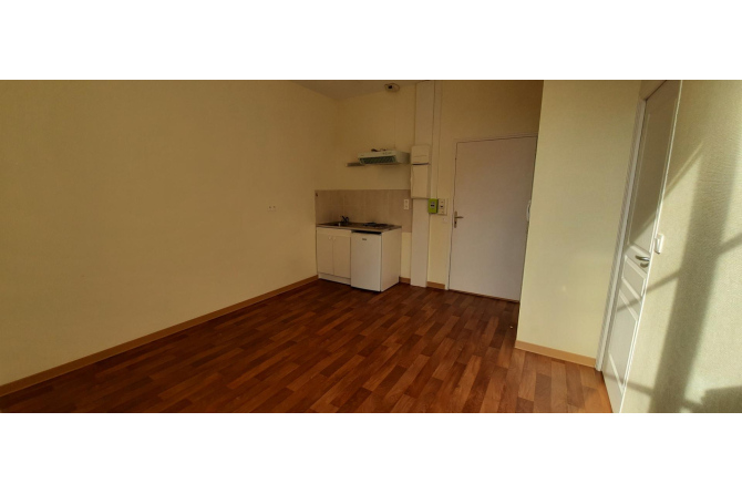 T2 apartment Gare district in Laval