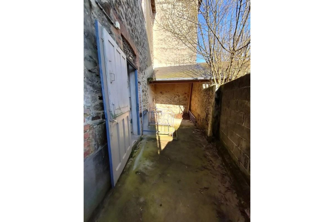 Maison à Evron